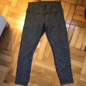 Grey lulu lemon yoga leggings